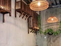 卡座-炉小二铜锅牛蛙•川湘菜(三里屯店)