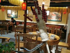 -晨皓祥人民公社铁锅炖菜(西华苑店)