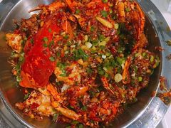 -凤凰路何眼镜香辣蟹(花果园店)
