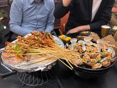 -何师烧烤Pro ·小龙虾·江湖川菜·精酿啤酒(太古里店)