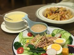 -丽莎沙拉轻食餐厅(国贸店)