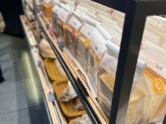 -面包新语(龙湖·西宸天街店)