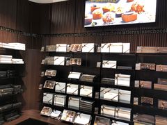 -Laderach 莱德拉(上海环贸iapm店)