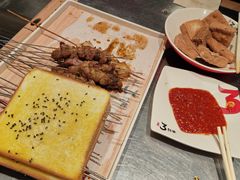 -绿地三只羊羊肉串(万科店)