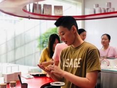 -UNI UNI(环亚凯瑟琳店)