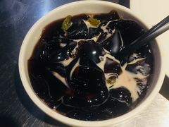 -龙巢盱眙龙虾·牛蛙·烧烤宵夜(八卦岭店)