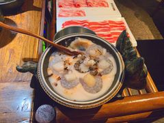 -老牌坊云南鱼豆花火锅(哈西万达店)