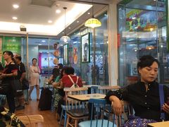 用餐区-古春堂凉茶甜品(拱北口岸店)