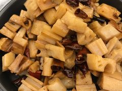 -去吃小龙虾·江湖菜·烧烤(南滨路店)