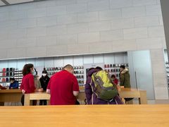-Apple零售店(华贸购物中心店)