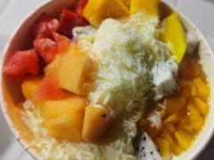 鲜果至尊雪奶-美肴冰品·汉堡·牛腩饭(总店)
