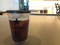 -星巴克臻选(上海合生汇1F店)