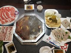 -鼎汇丰重庆老火锅(鞍顺园店)