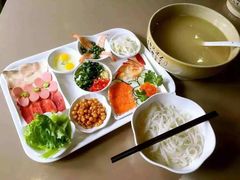 -桥香园正宗过桥米线(机场五店)