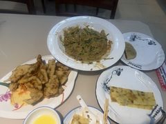 麻酱大拉皮-老码头黑皮肘子锅包肉(赣水路店)