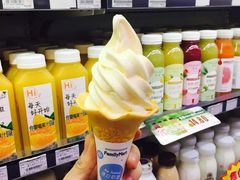 -全家便利店(杭州龙翔桥地铁站店)