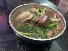 -田海鹰猪血汤(平东一街店)
