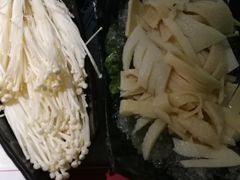 -哥老官重庆美蛙鱼头(宝山龙湖店)