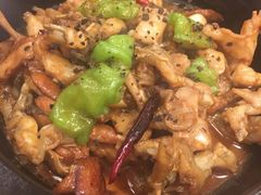 黑松露牛肝菌焖牛蛙-云海肴·汽锅鸡·云南菜(广安门天虹店)