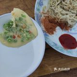 自己动手丰衣足食。 豇豆饼，加了鲜牛奶，豇豆粒