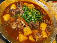 -周老三跷脚牛肉·全牛火锅(非遗传承店)