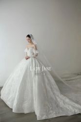 -Lady  Jane高端婚纱礼服馆