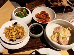 -穹六人间 people 6(岳阳路店)