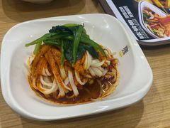 菠菜红油凉拌米皮-魏家餐饮(朗香街店)