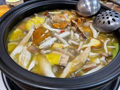 -菌之家·专业纯野生菌火锅·特色炒菌