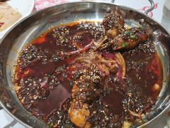 -肥肥虾庄·金牌油焖大虾(汉口城市广场店)