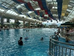-三岔湖环球融创天堂洲际酒店水乐园