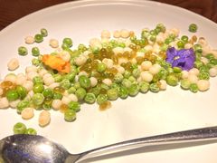 大珠小珠落玉盘-映水芙蓉(上海万象城店)