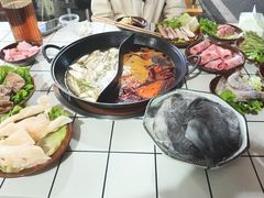 -重庆故事姊妹老火锅(财经学院店)