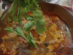 -毛辣果·贵州红酸汤牛肉火锅(西单店)