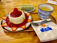 草莓布丁-WONDER ICE 萬得冰田(建設路总店)