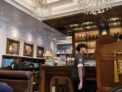 -秘密旅行Bonjour(黑金冠 江南西店)