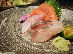 刺身三品-铭牛烧肉·和牛海鲜自助(高新月牙湖店)