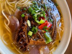 -佬钱湾仔(衣裳街店)