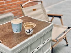 -HUGS coffee(东区店)