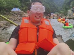 -安吉龙王山峡谷漂流