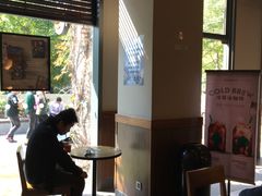 -星巴克(古美路店)