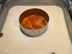 -尚尚仙·酸汤猪手·猪肚鸡火锅(华联万柳购物中心店)