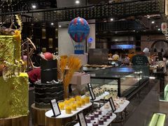 -广州万富希尔顿酒店·感趣自助餐厅·金秋蟹宴生蚝海鲜刺身烧烤