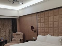 -长沙豪布斯卡酒店(长沙省政府德思勤店)