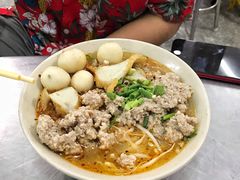 柠檬酸辣汤粿条-榮泰米粉湯(Left Shop)