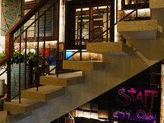 -Cuc Gach Quan Restaurant