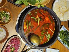 -贵厨酸汤牛肉(花果园国际中心店)