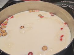 -尚尚仙·酸汤猪手·猪肚鸡火锅(华联万柳购物中心店)