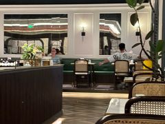 -静香HOUSE·全时段融合餐厅(七星欢乐颂店)
