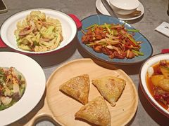 -耶里夏丽·丝路国际新疆菜·清真食品(徐汇南丹东路臻选店)